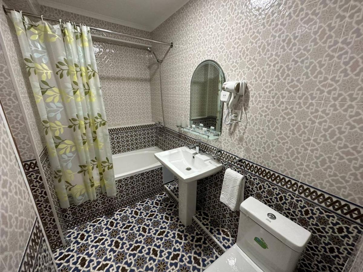 Antique Hotel Imran Bukhara Esterno foto