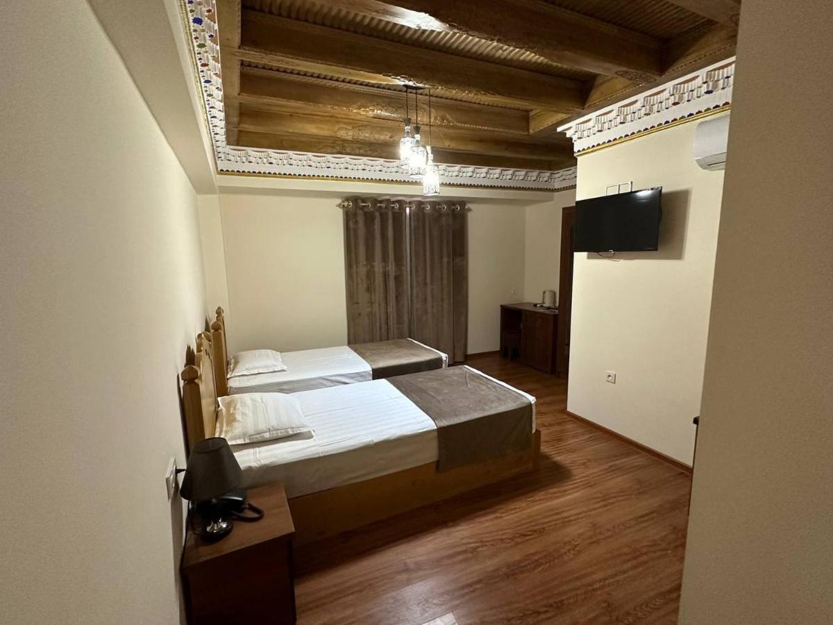 Antique Hotel Imran Bukhara Esterno foto